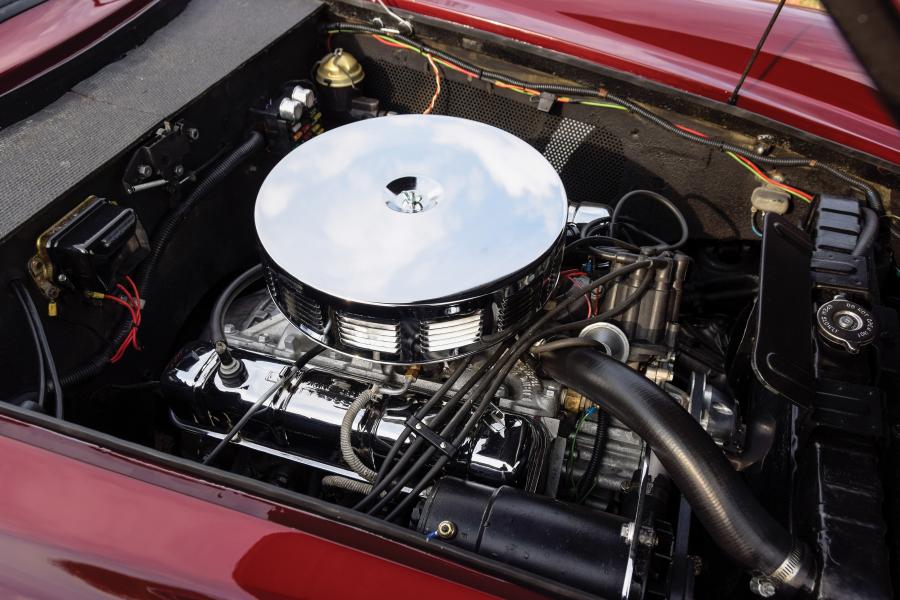 Моторный отсек Apollo 3500 GT Coupe by Intermeccanica 1962 года  (фото 16 из 28)